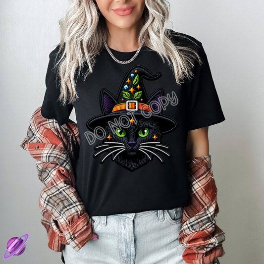 EMBROID WITCHY CAT TEE