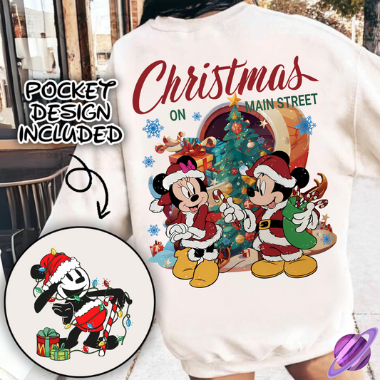 CHRISTMAS ON MAIN 2 SWEATSHIRT W/ POCKET PRINT