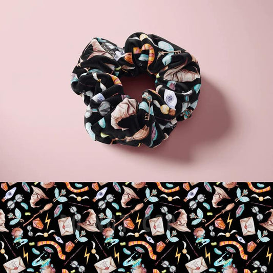 BLACK WIZ - KNOT SCRUNCHIE