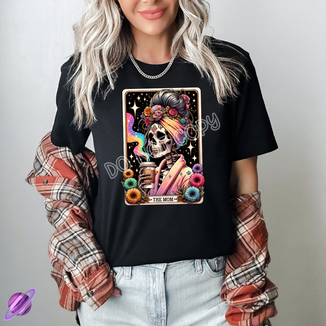 THE MOM TEE