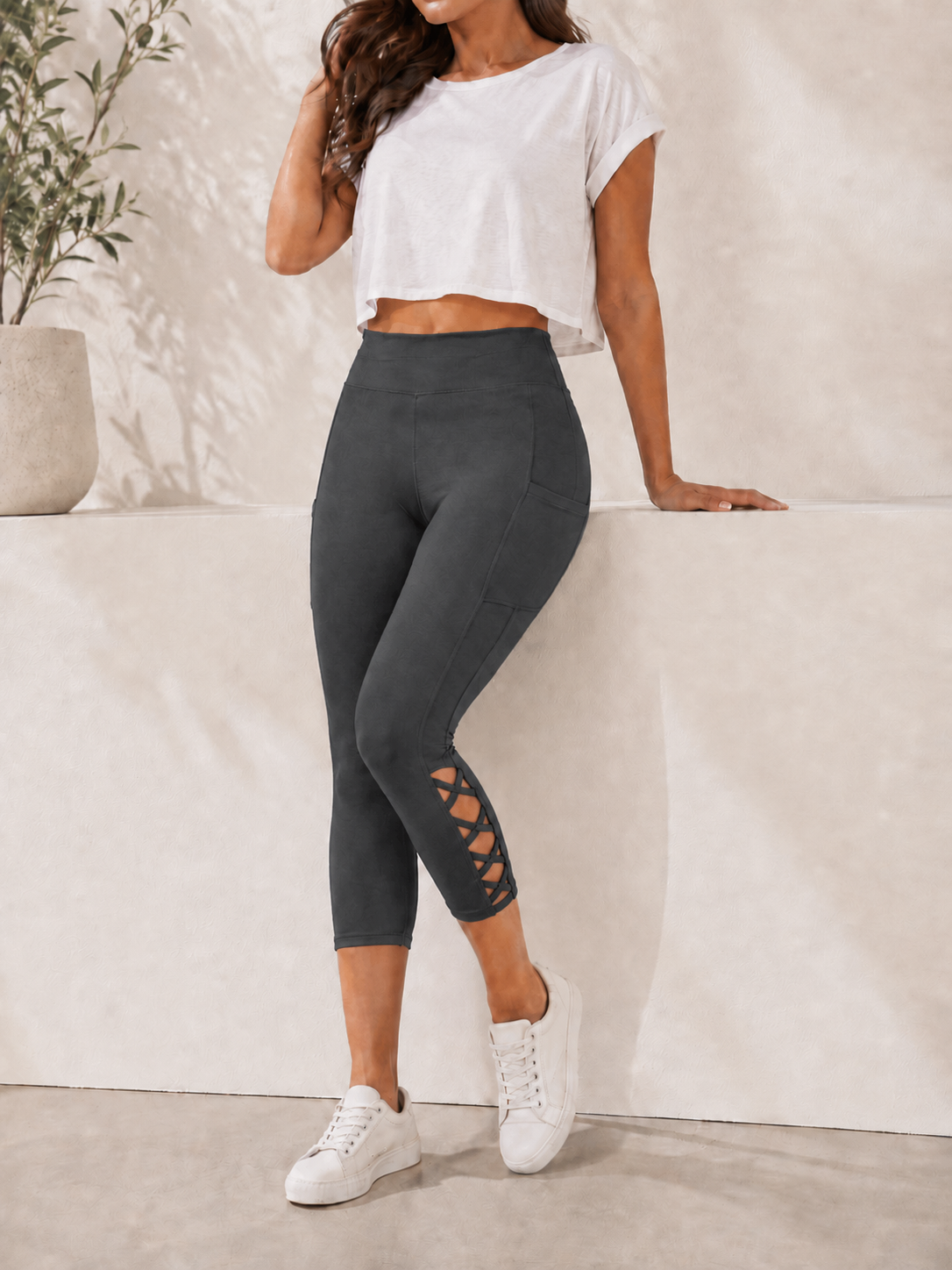 CRISS CROS RUN- DARK CHARCOAL