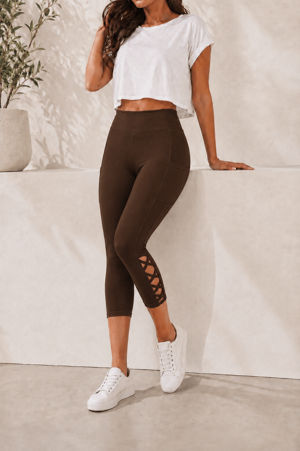 CRISS CROS RUN- CHOCOLATE BROWN