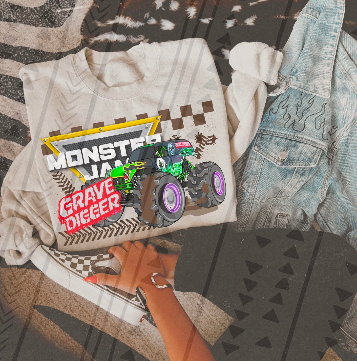 GRAVE DIGGER MONSTER TRUCK SWEATSHIRT