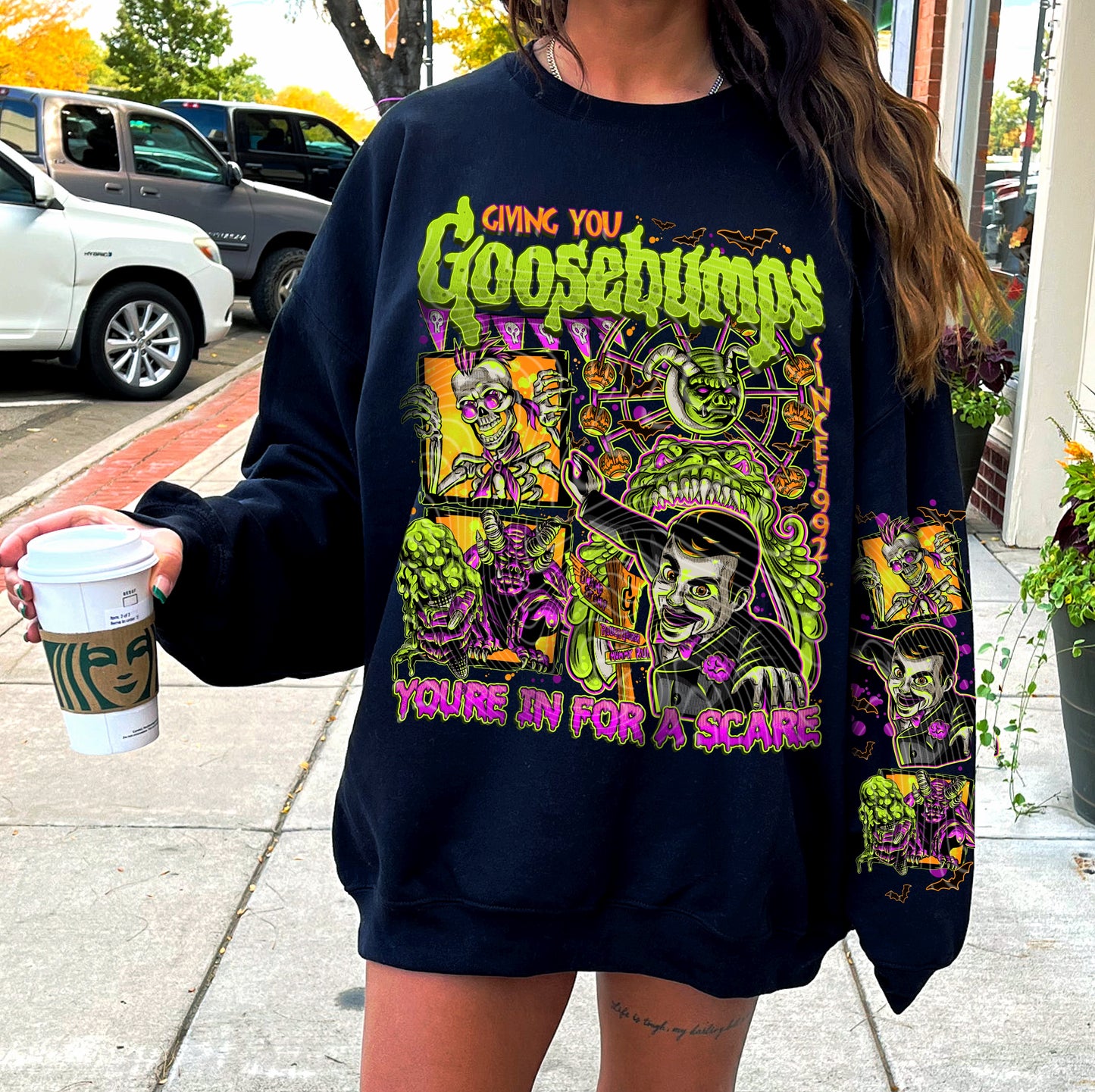 GBUMPS- CREWNECK SWEATSHIRT  W/ SLEEVE PRINT
