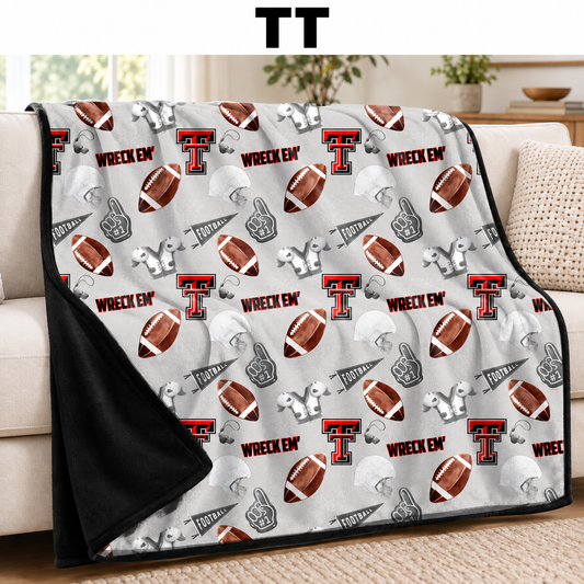 TT-FOOTBALL SOFT BLACK THROW-PREORDER CLOSING 9/30
