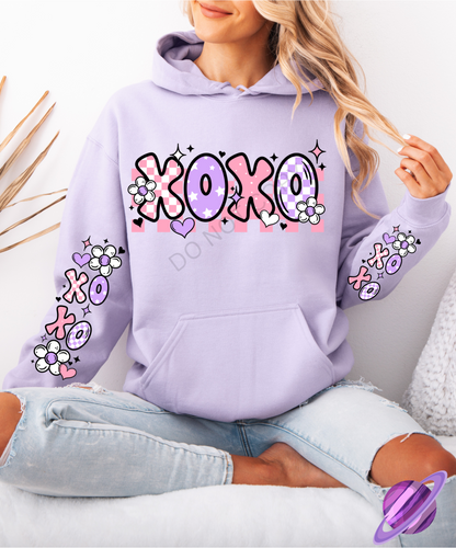 XOXO HOODED SWEATSHIRT W/ SLEEVE PRINT