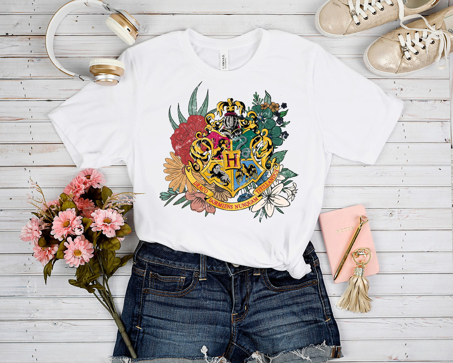 OUTFIT RUN 3-HOUSE CREST TEE