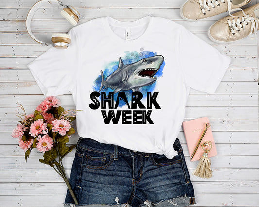 OUTFIT 6-SHARK WEEK TEE