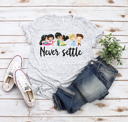 LUCKY IN LOVE-NEVER SETTLE TEE