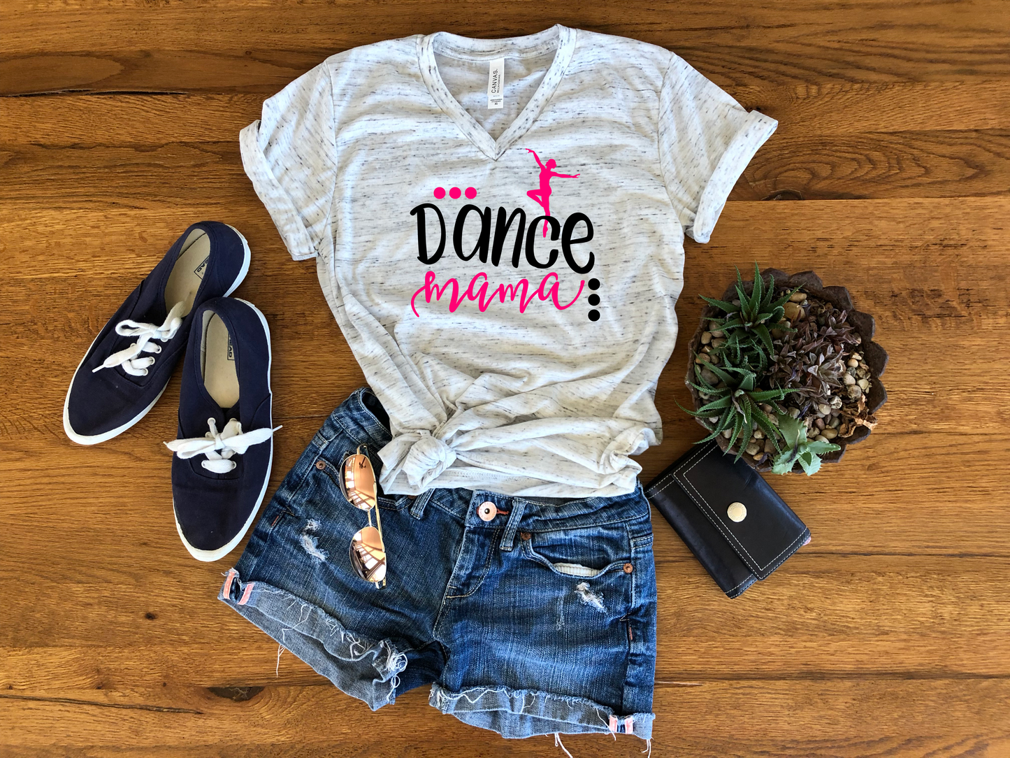 DANCE MAMA GRAPHIC TEE