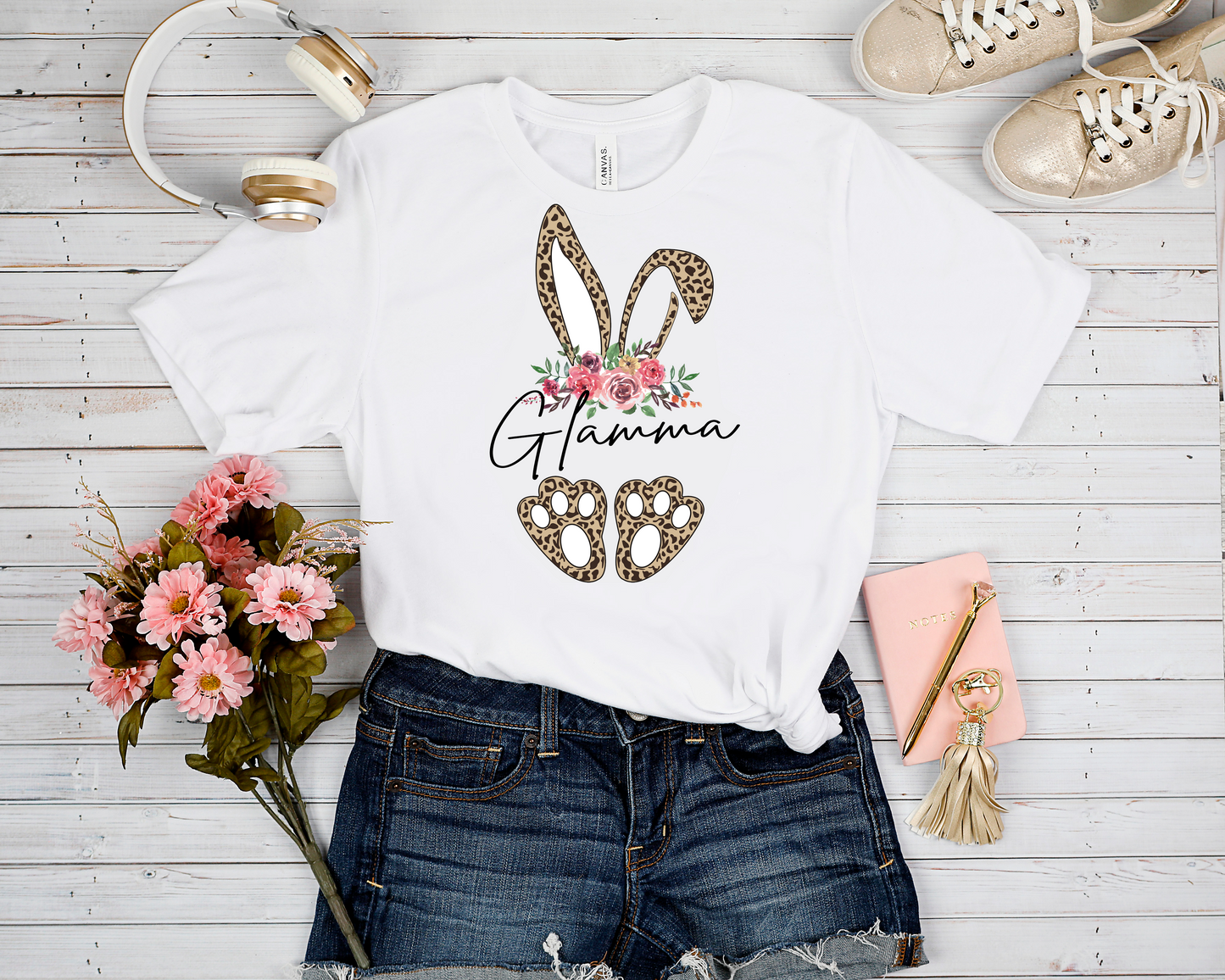 GLAMMA BUNNY GRAPHIC TEE